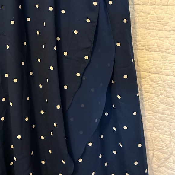 Everly Women’s Small Wrap Dress NWT - Picture 3 of 6